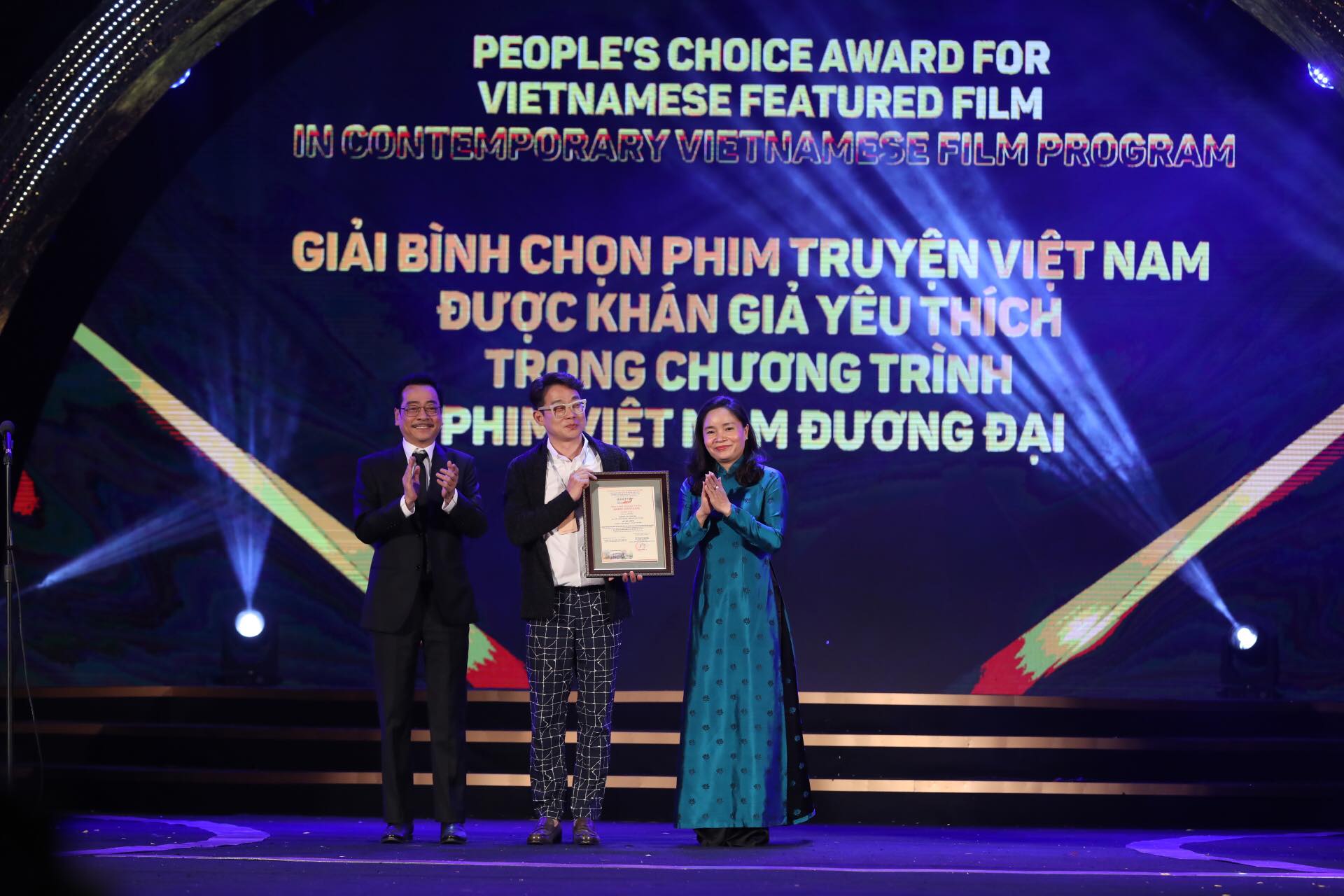 Giải bình chọn phim Việt Nam được khán giả yêu thích trong Chương trình phim Việt Nam đương đại.